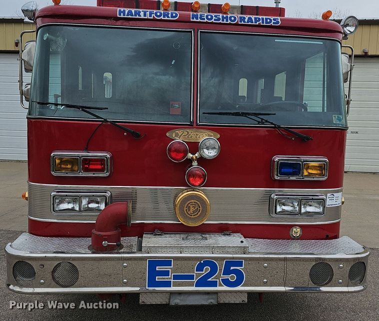 image for item DM1585 1987 Pierce fire truck