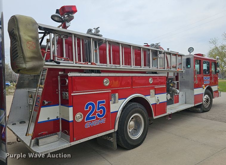 image for item DM1585 1987 Pierce fire truck