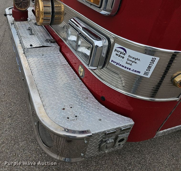 image for item DM1585 1987 Pierce fire truck
