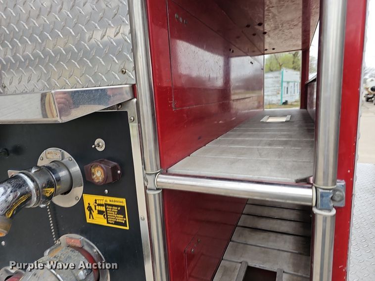 image for item DM1585 1987 Pierce fire truck