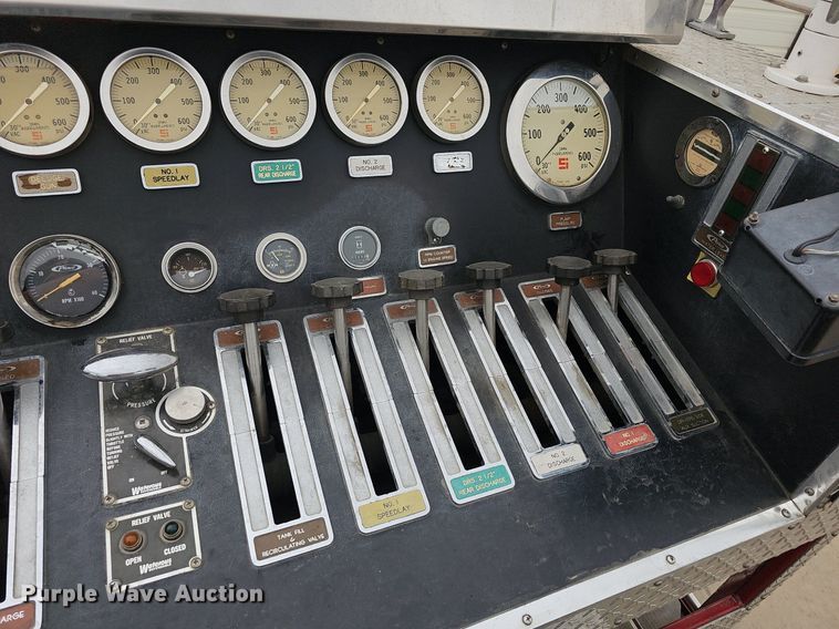 image for item DM1585 1987 Pierce fire truck