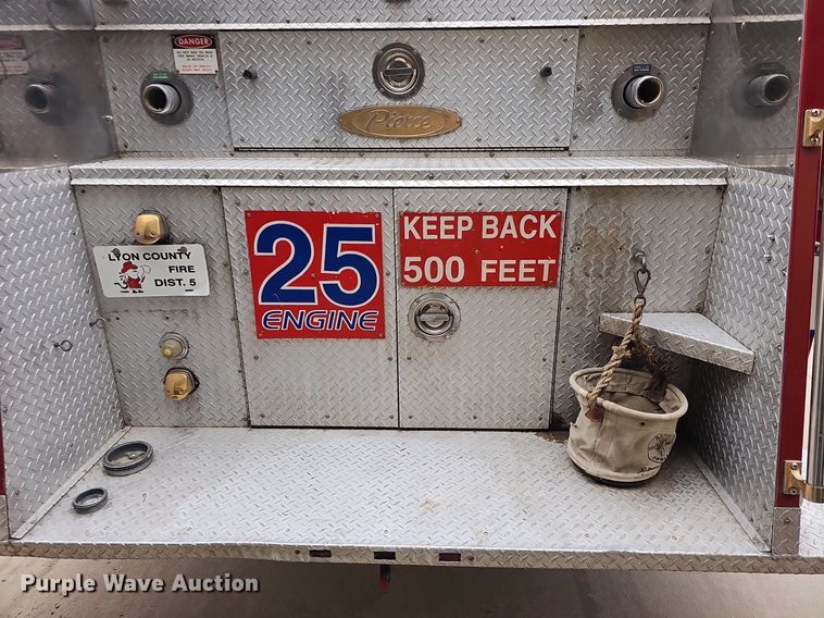 image for item DM1585 1987 Pierce fire truck