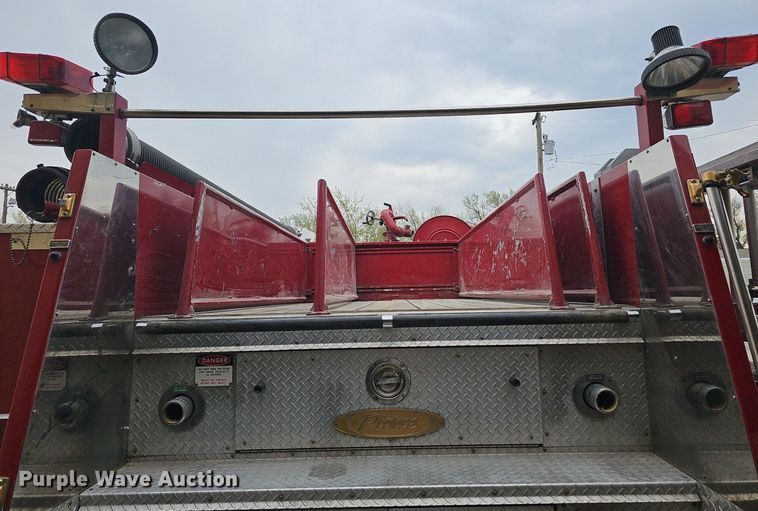 image for item DM1585 1987 Pierce fire truck