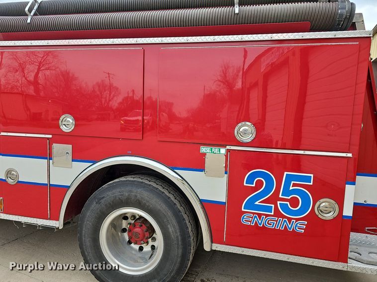 image for item DM1585 1987 Pierce fire truck
