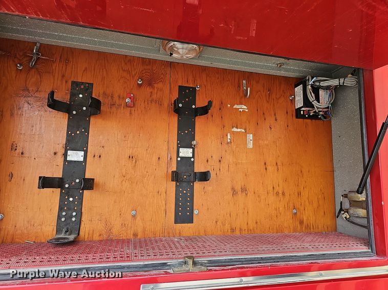 image for item DM1585 1987 Pierce fire truck