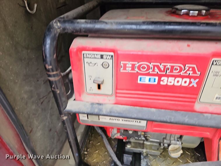 image for item DM1585 1987 Pierce fire truck