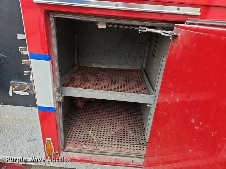 image for item DM1585 1987 Pierce fire truck