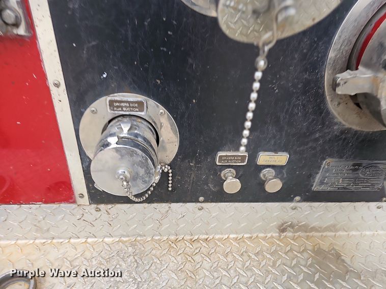 image for item DM1585 1987 Pierce fire truck