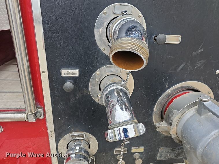 image for item DM1585 1987 Pierce fire truck