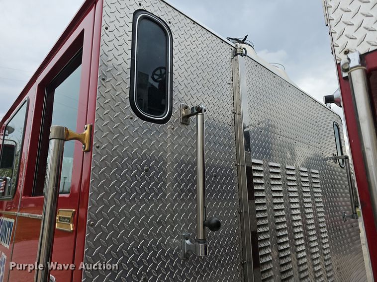 image for item DM1585 1987 Pierce fire truck