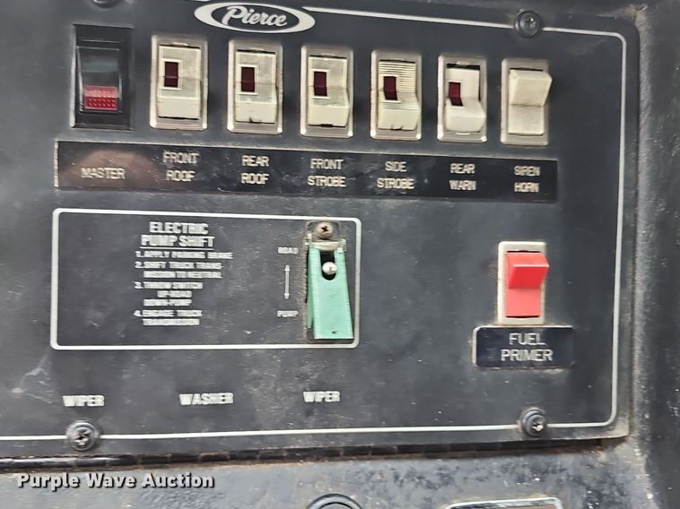 image for item DM1585 1987 Pierce fire truck