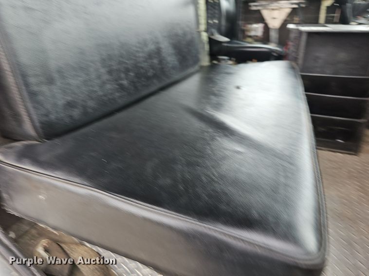 image for item DM1585 1987 Pierce fire truck