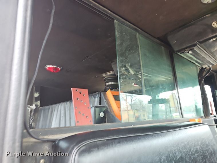 image for item DM1585 1987 Pierce fire truck