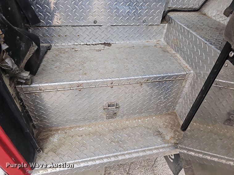 image for item DM1585 1987 Pierce fire truck