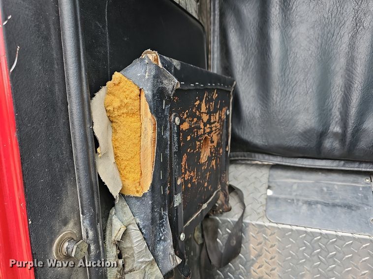 image for item DM1585 1987 Pierce fire truck