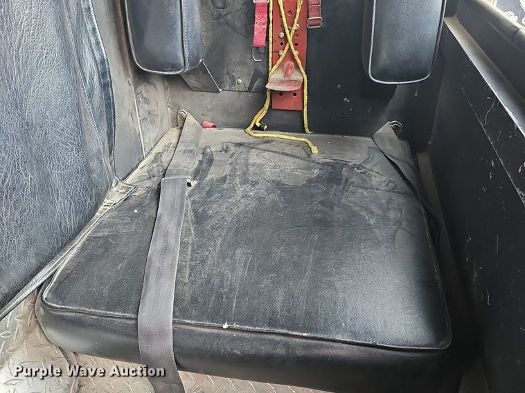 image for item DM1585 1987 Pierce fire truck