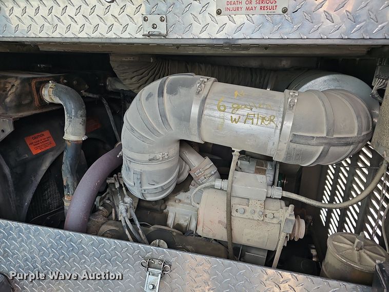 image for item DM1585 1987 Pierce fire truck