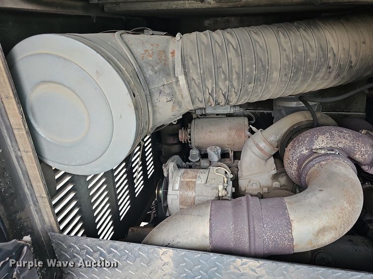 image for item DM1585 1987 Pierce fire truck