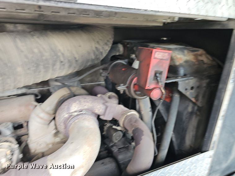 image for item DM1585 1987 Pierce fire truck