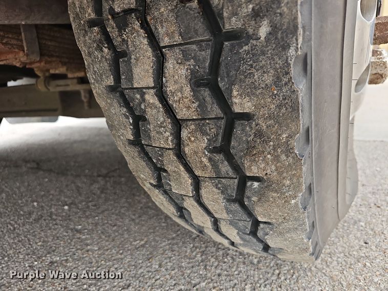 image for item DM1585 1987 Pierce fire truck