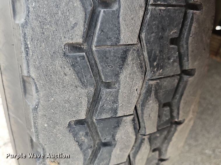 image for item DM1585 1987 Pierce fire truck