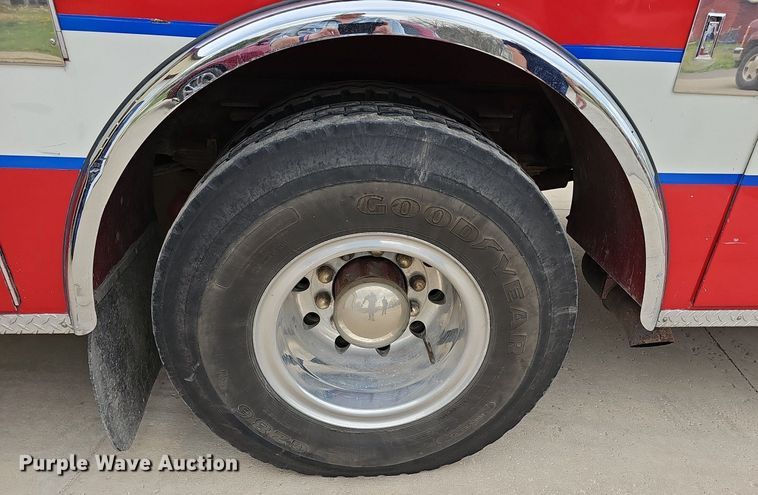 image for item DM1585 1987 Pierce fire truck