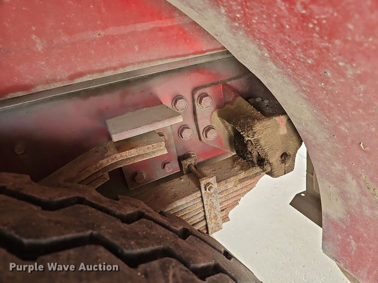 image for item DM1585 1987 Pierce fire truck