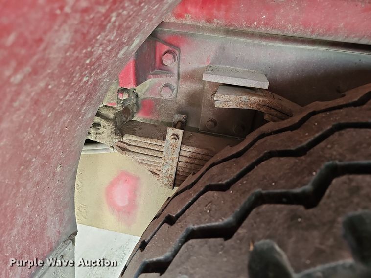 image for item DM1585 1987 Pierce fire truck