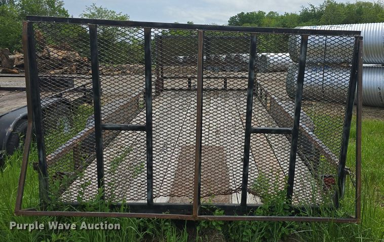 image for item DM1604 1996 Simpson equipment trailer