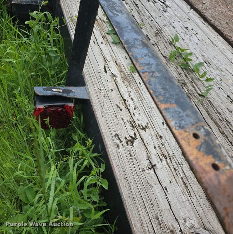 image for item DM1604 1996 Simpson equipment trailer