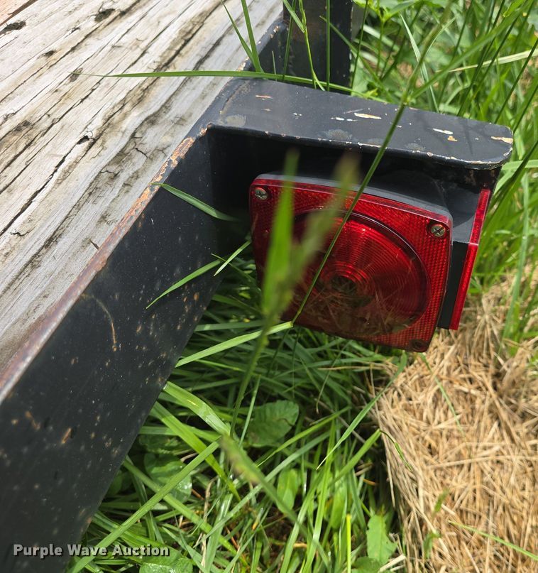 image for item DM1604 1996 Simpson equipment trailer