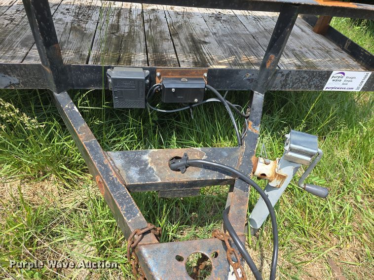 image for item DM1604 1996 Simpson equipment trailer