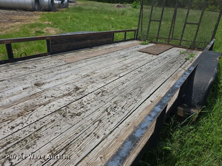 image for item DM1604 1996 Simpson equipment trailer