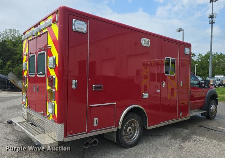 image for item DM1605 2012 Ford F450 Super Duty XLT ambulance