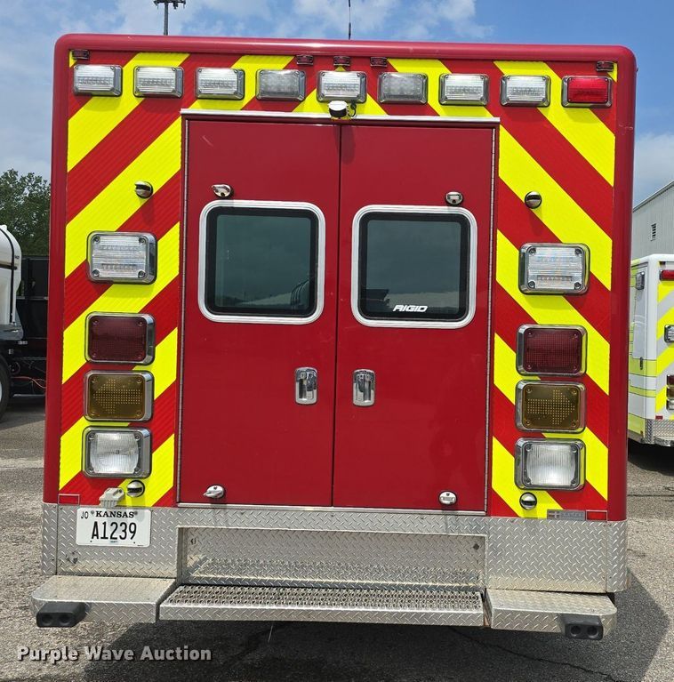 image for item DM1605 2012 Ford F450 Super Duty XLT ambulance