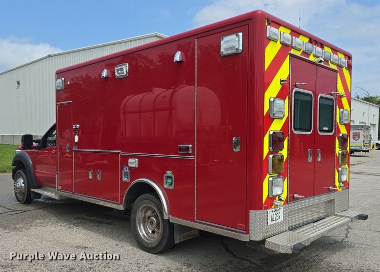 image for item DM1605 2012 Ford F450 Super Duty XLT ambulance