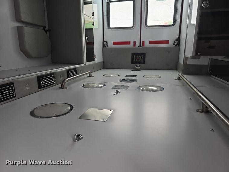 image for item DM1605 2012 Ford F450 Super Duty XLT ambulance