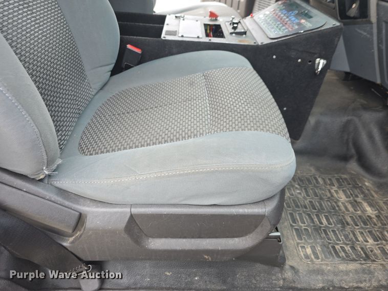 image for item DM1605 2012 Ford F450 Super Duty XLT ambulance