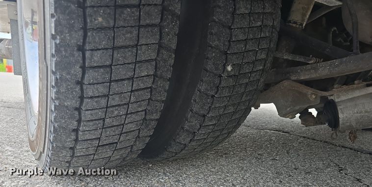 image for item DM1605 2012 Ford F450 Super Duty XLT ambulance