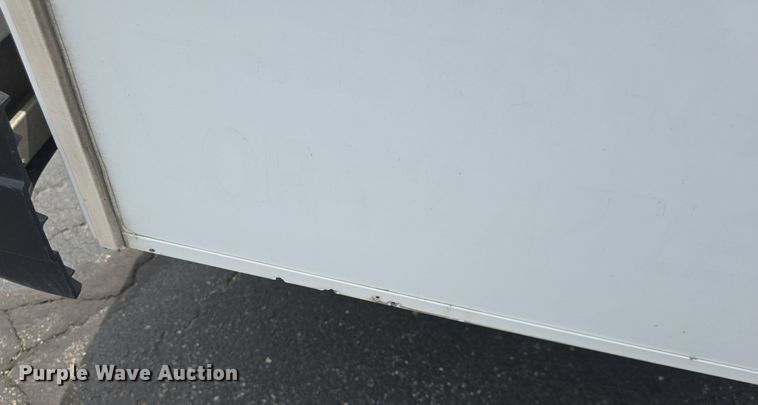 image for item DM1606 2013 Glaval shuttle bus