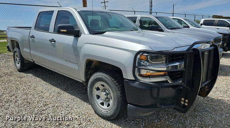 image for item DM1639 2018 Chevrolet Silverado 1500 Crew Cab pickup truck