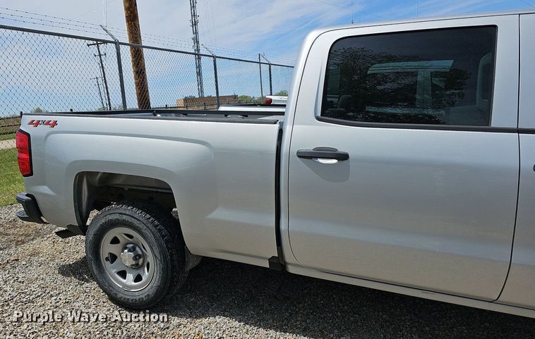 image for item DM1639 2018 Chevrolet Silverado 1500 Crew Cab pickup truck