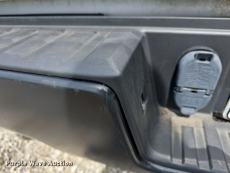 image for item DM1639 2018 Chevrolet Silverado 1500 Crew Cab pickup truck