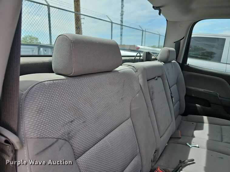 image for item DM1639 2018 Chevrolet Silverado 1500 Crew Cab pickup truck