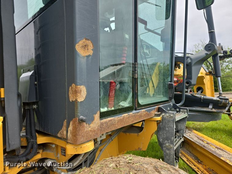 image for item DM1654 2013 John Deere 770G motor grader