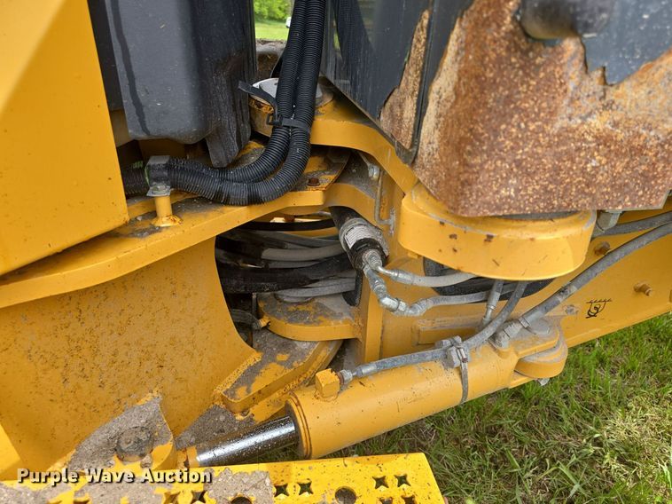 image for item DM1654 2013 John Deere 770G motor grader