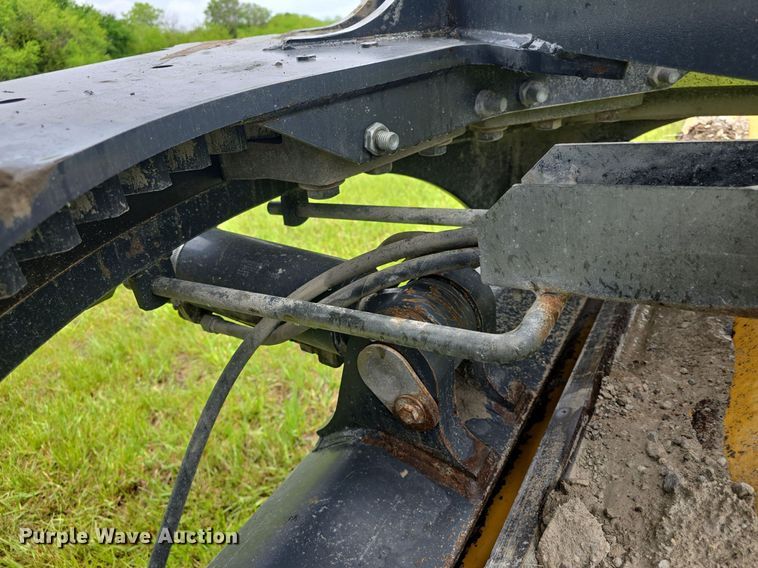 image for item DM1654 2013 John Deere 770G motor grader