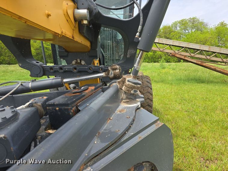 image for item DM1654 2013 John Deere 770G motor grader