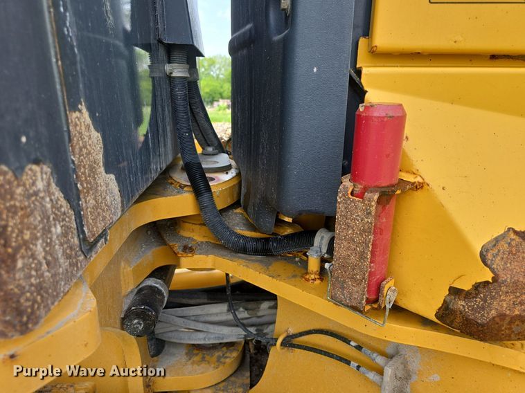 image for item DM1654 2013 John Deere 770G motor grader