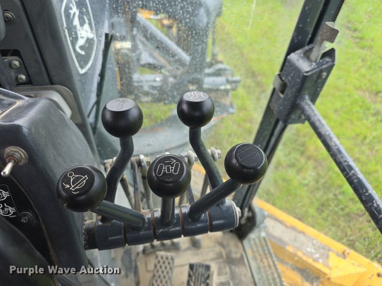 image for item DM1654 2013 John Deere 770G motor grader